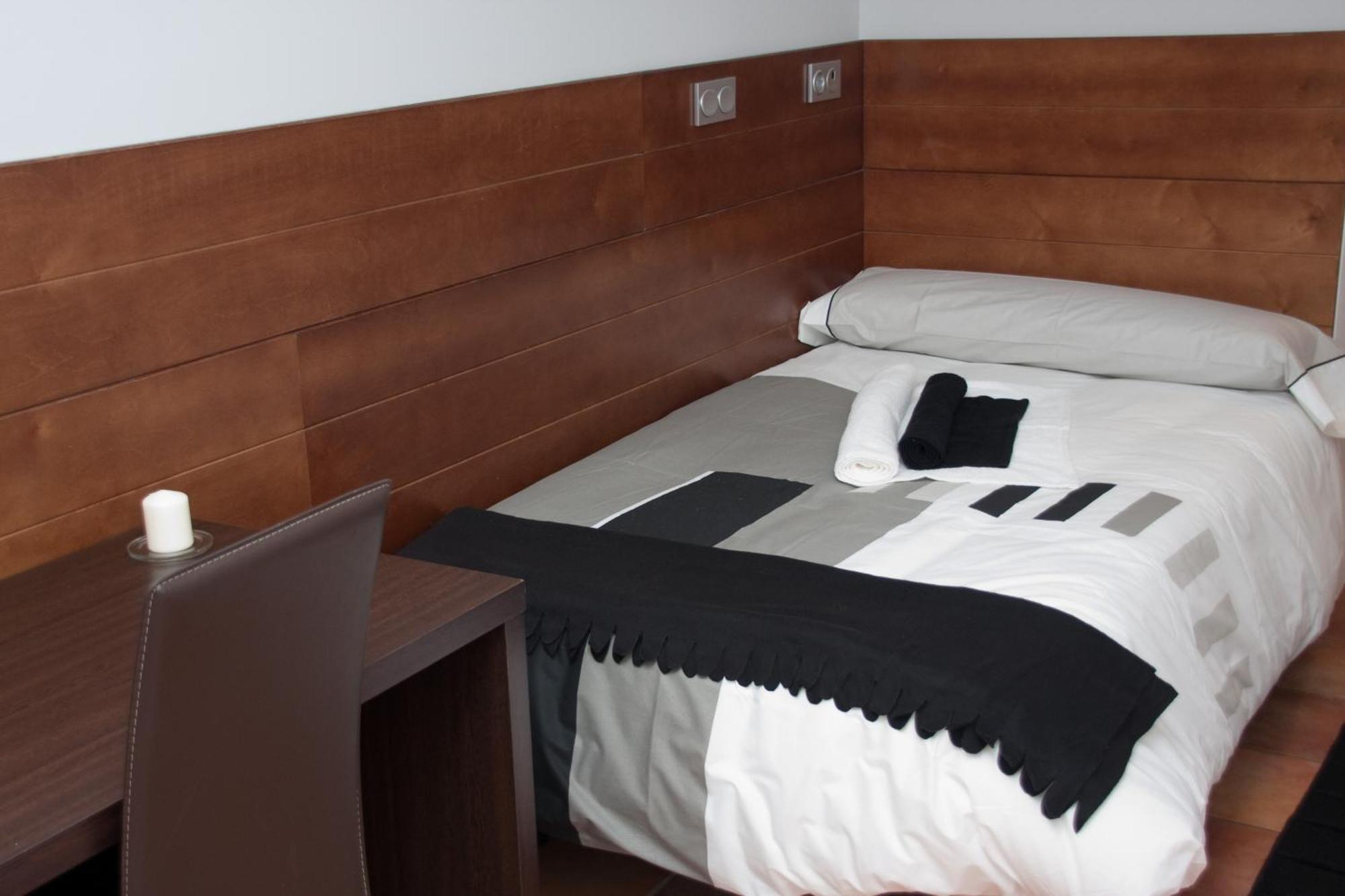 Hotel Cuentame Бургос Экстерьер фото