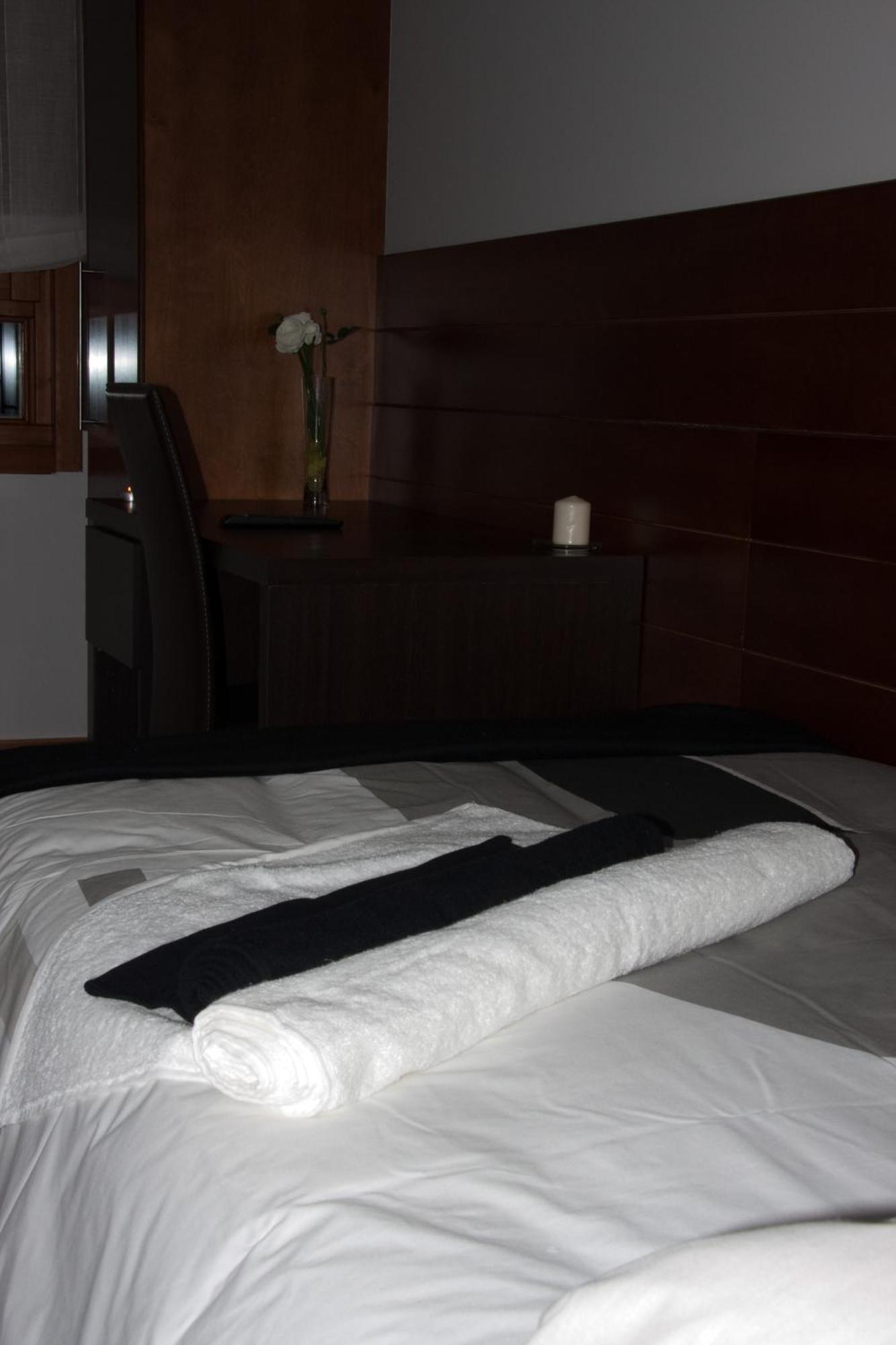 Hotel Cuentame Бургос Экстерьер фото